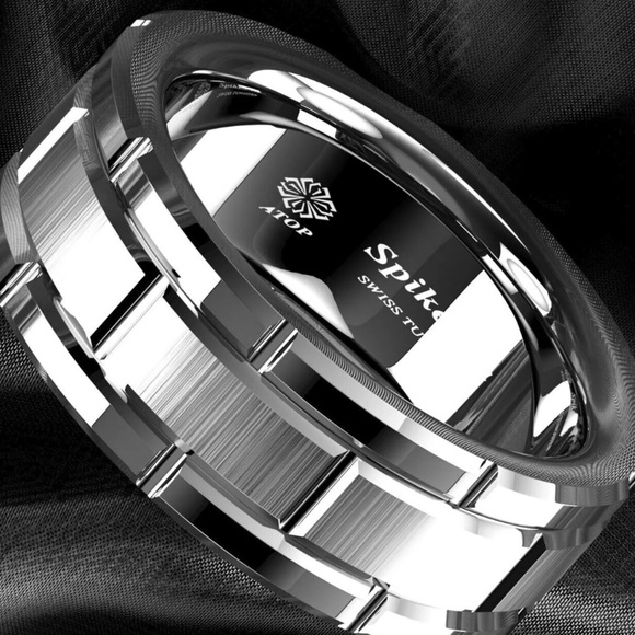 8mm Men's Tungsten Carbide Ring
Silver Wedding Band Brick Pattern Size 13 - Picture 2 of 3